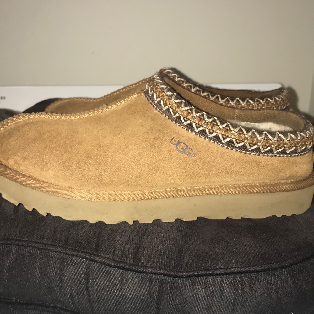 Women’s Ugg Tasman slippers